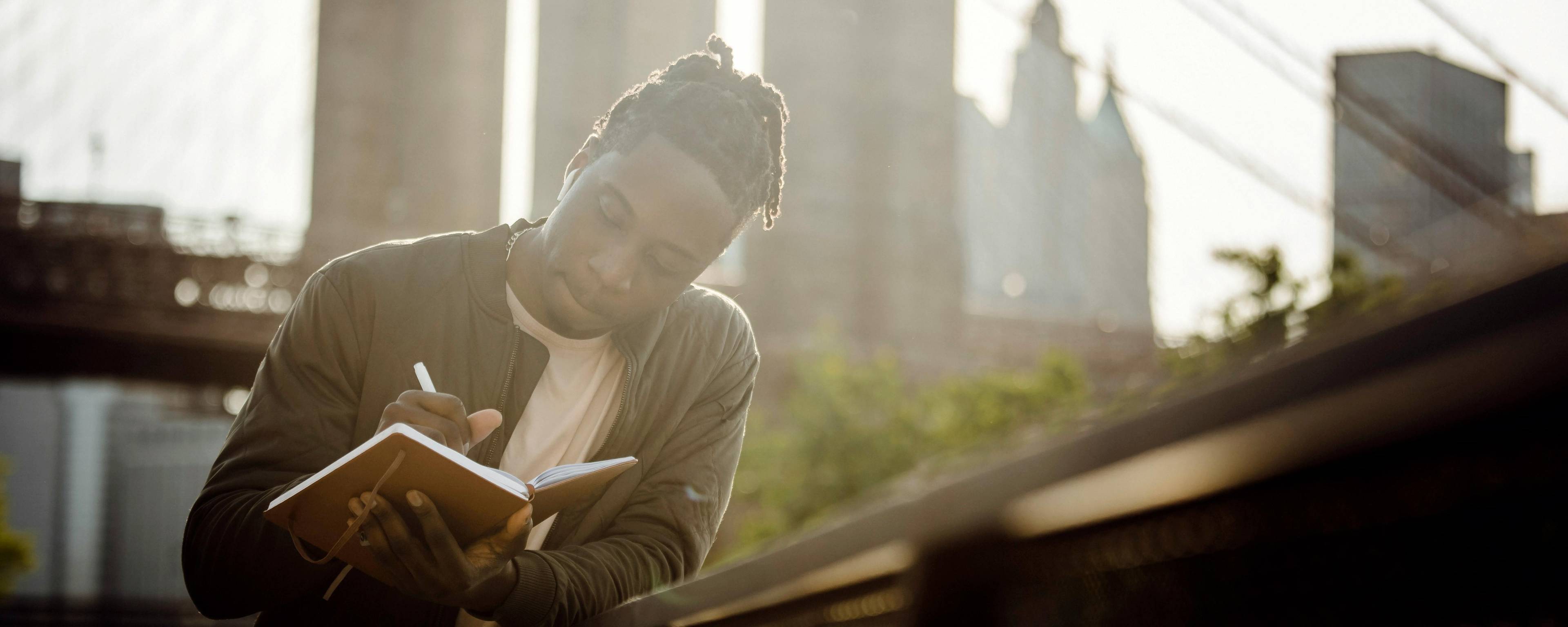 Using Metaphors and Similes in Poetry for Deeper Meaning